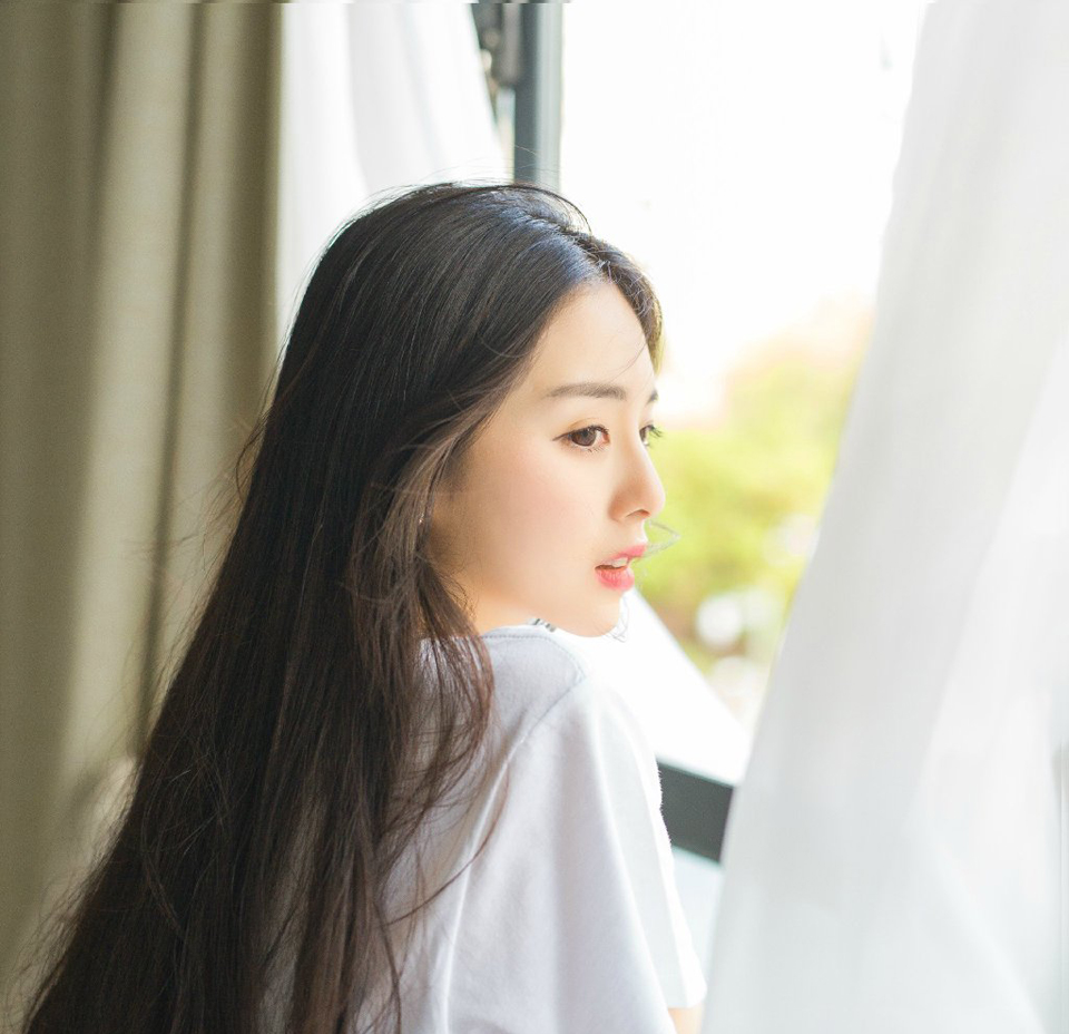 洛阳对于关东诸侯来说，显然不是一个讲理的地方，就算现在吕布立刻就封王，无论曹操、刘备还是江东孙权都只能干瞪眼，刚刚一次联盟到现在基本上已经成了一个笑话，以荆州和江东目前的关系，再度联盟显然可能性并不高，就算刘备跟孙权愿意，江东将士恐怕此刻更愿意一门心思的给周瑜报仇。